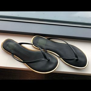 VGU- Dolce Vita Sandals